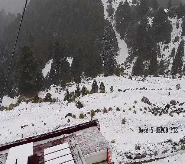 Nevado de Colima registra condiciones para nieve y aguanieve; persisten lluvias y frío en el estado